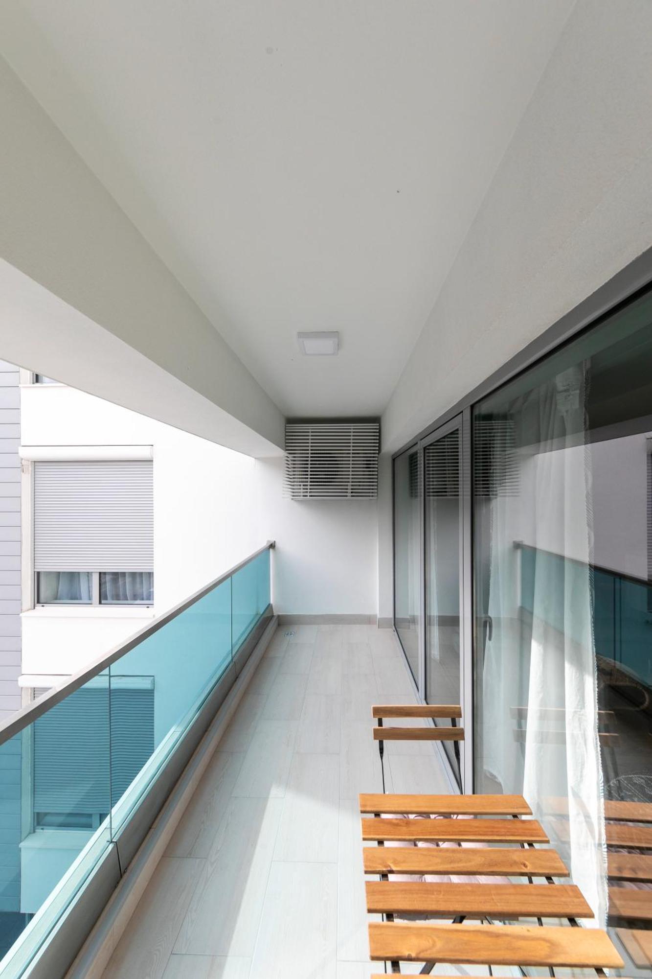 Blue Shadow - Moxa Home - New Building Bucarest Esterno foto
